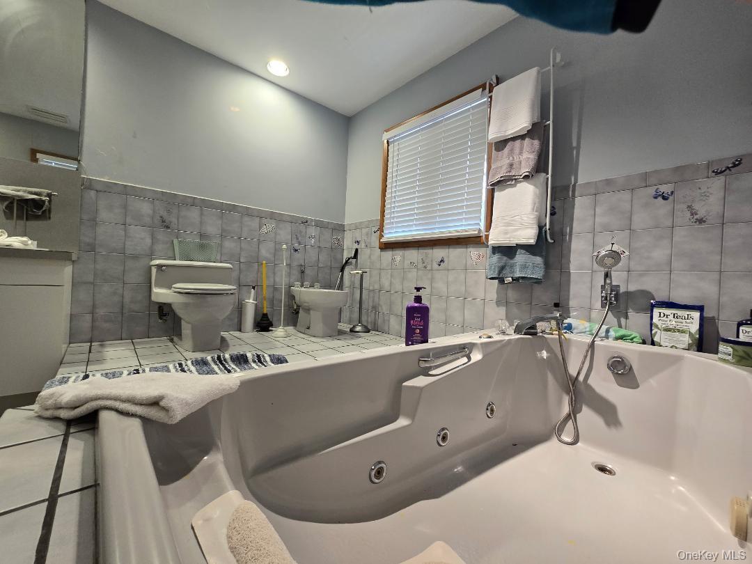 484 Bicycle Path, Port Jefferson Station, NY 11776