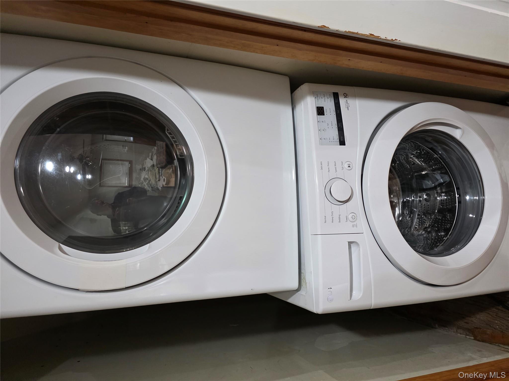 484 Bicycle Path, Port Jefferson Station, NY 11776