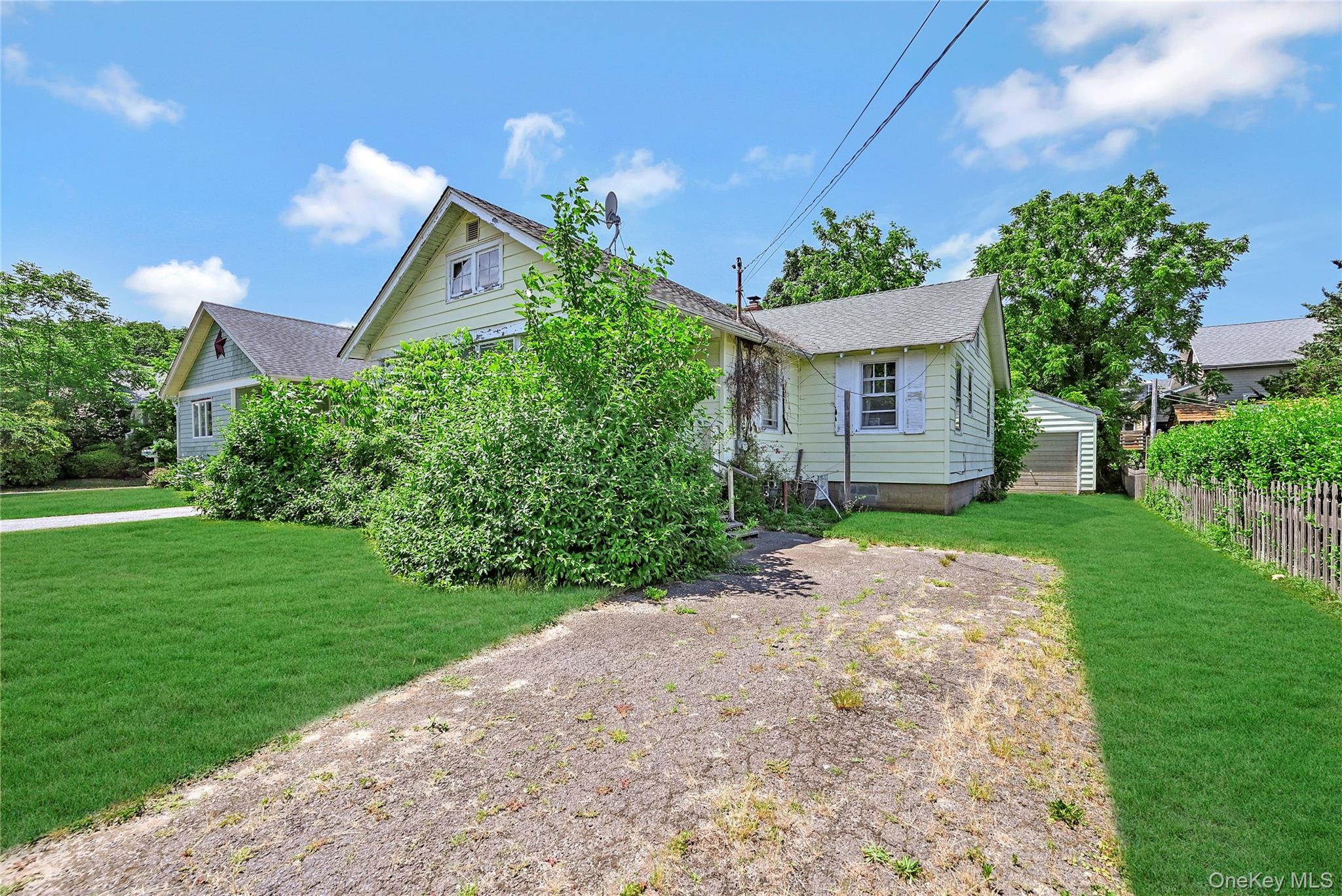 208 aka 685 Knapp PLace, Greenport, NY 11944