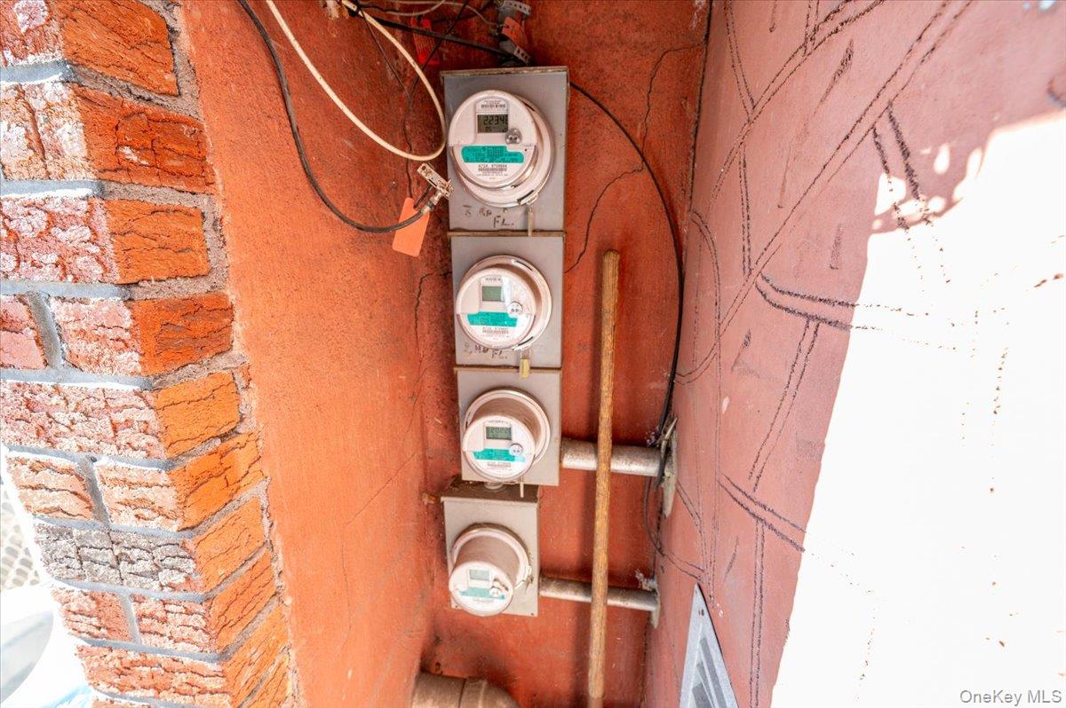 2873 Roebling Avenue, Bronx, NY 10461