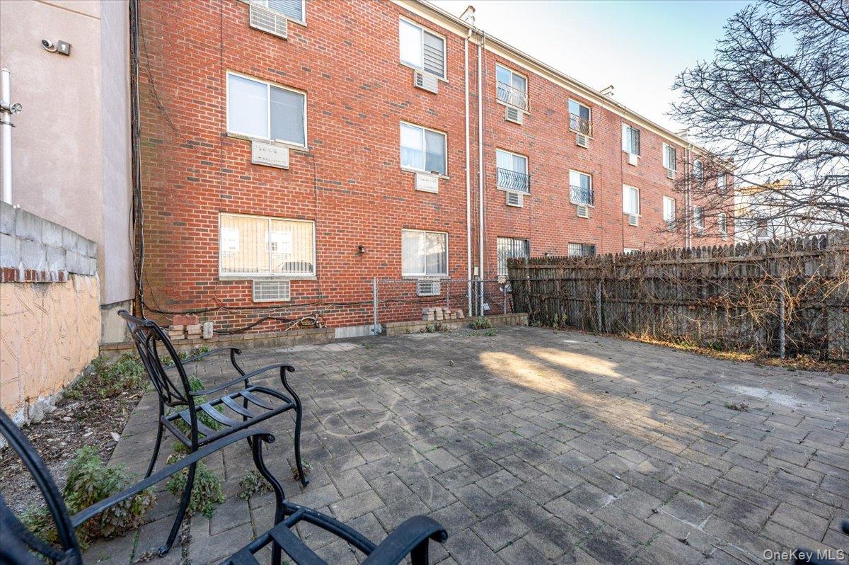 2873 Roebling Avenue, Bronx, NY 10461