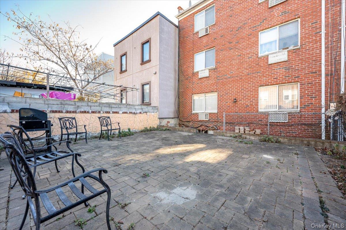 2873 Roebling Avenue, Bronx, NY 10461