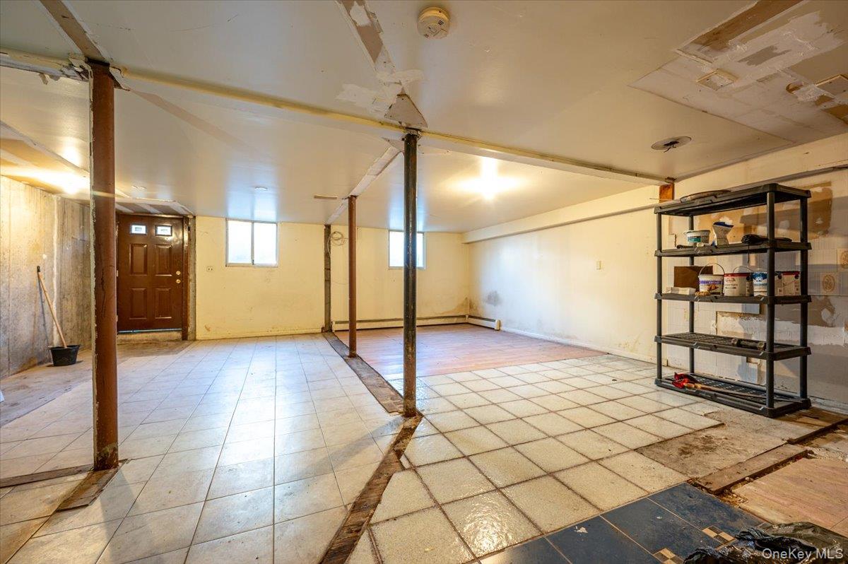 2873 Roebling Avenue, Bronx, NY 10461