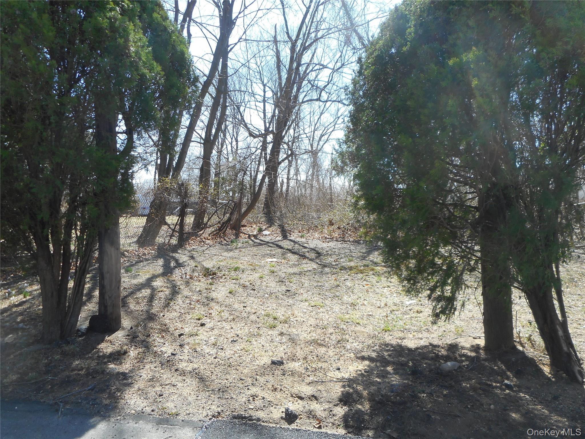 45 Brewster Lane, Amityville, NY 11701