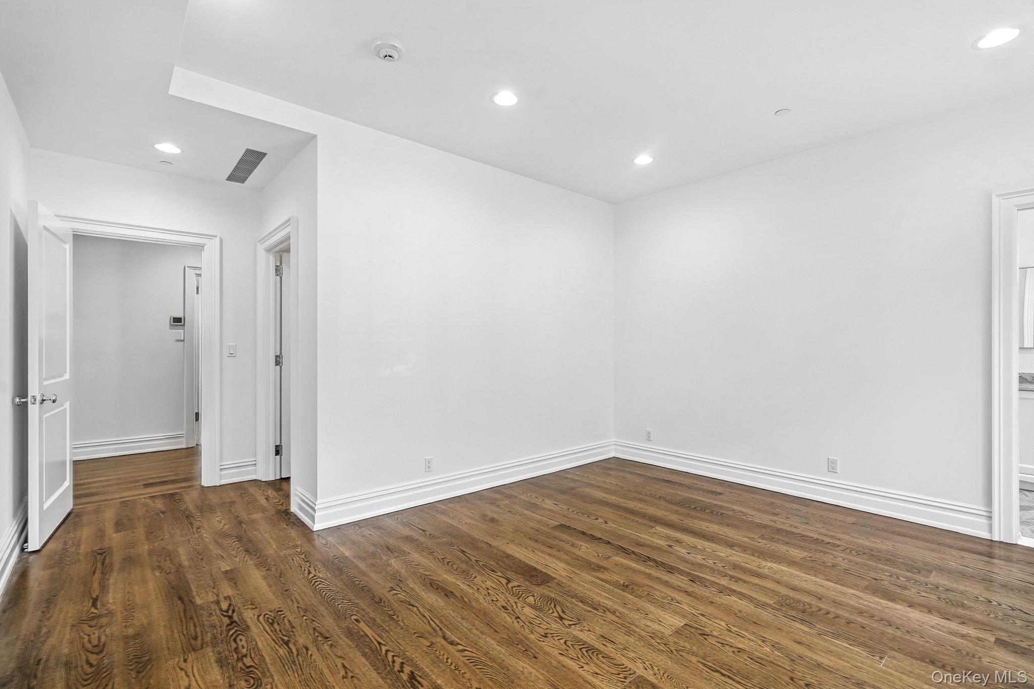 2 Weaver Street # 3, Scarsdale, NY 10583