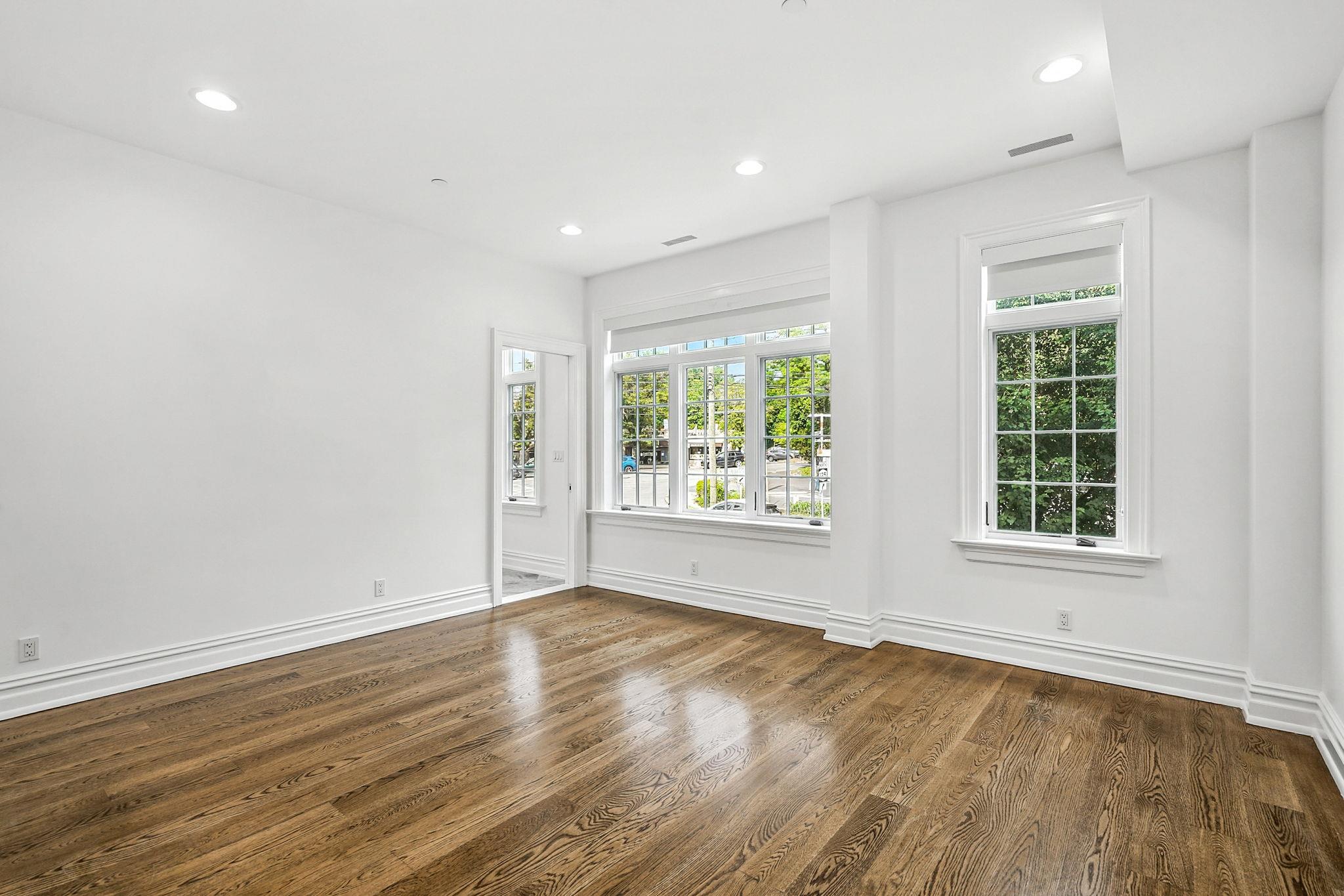 2 Weaver Street # 3, Scarsdale, NY 10583