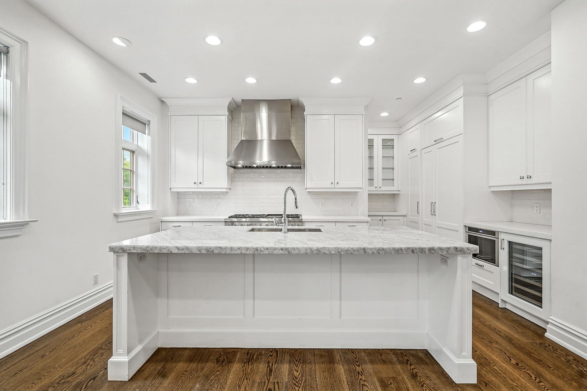 2 Weaver Street # 3, Scarsdale, NY 10583