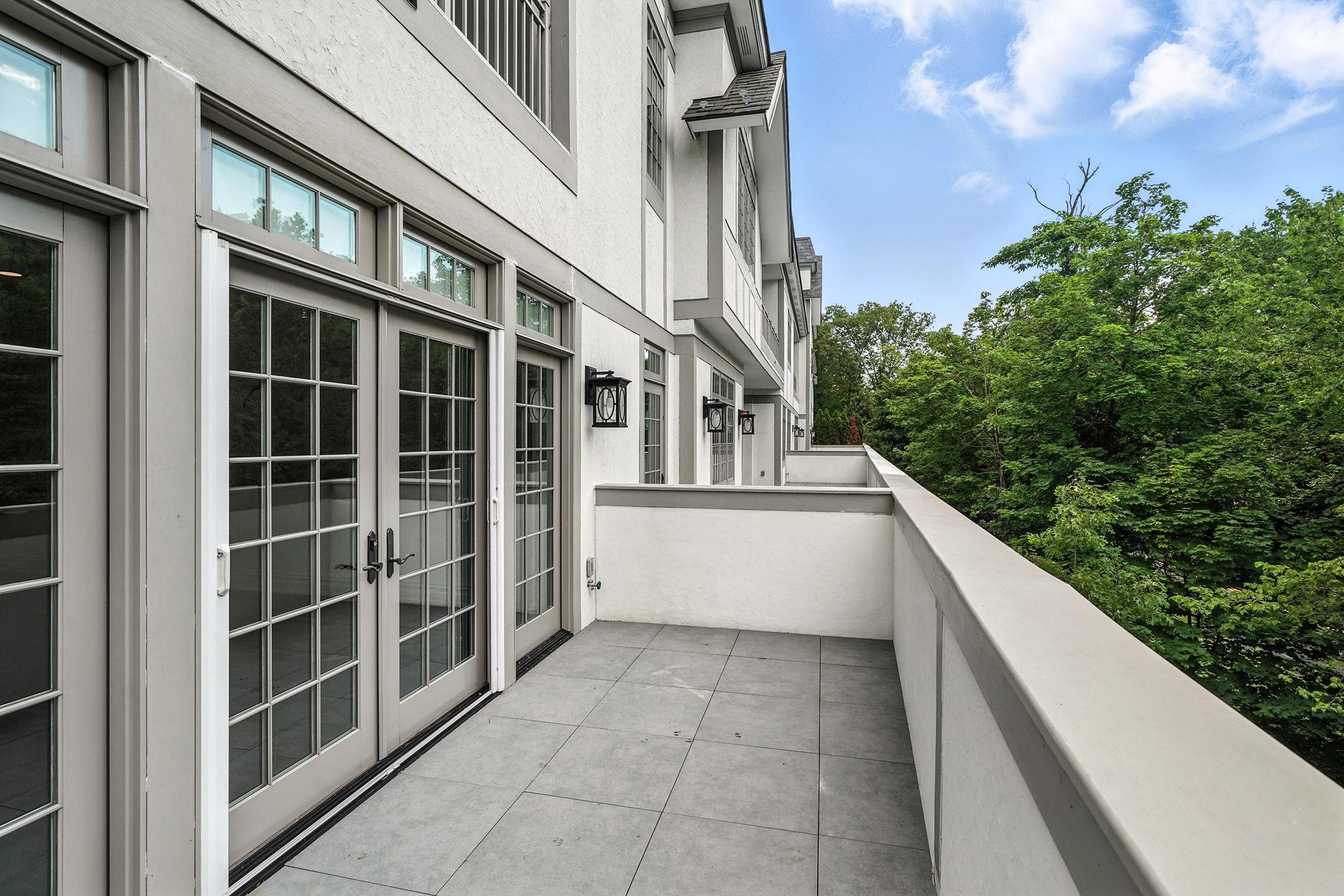 2 Weaver Street # 3, Scarsdale, NY 10583