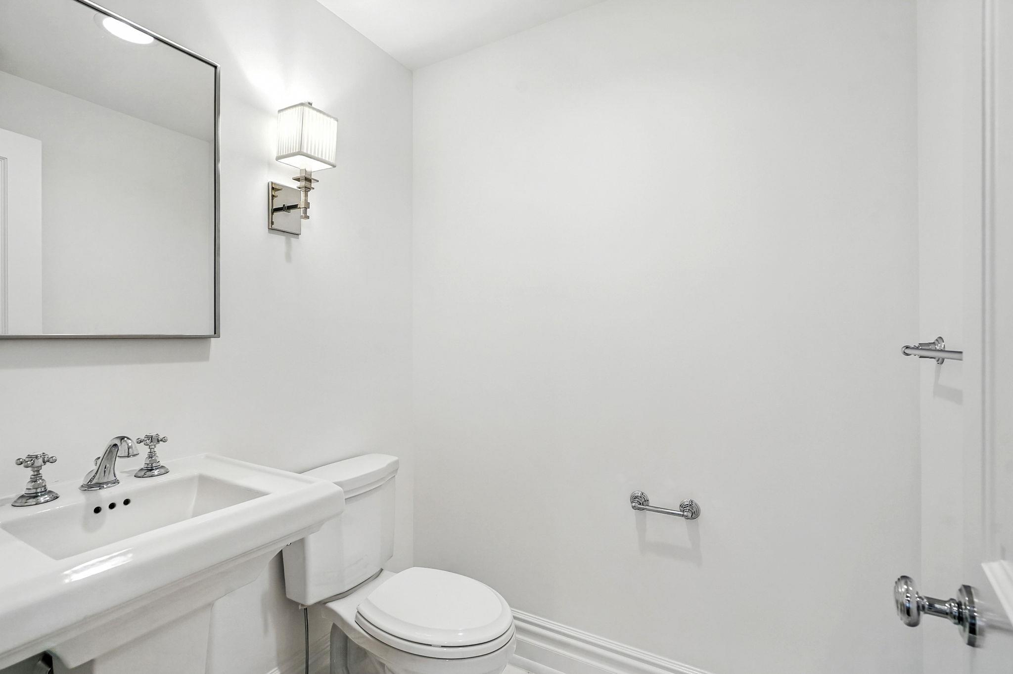 2 Weaver Street # 3, Scarsdale, NY 10583