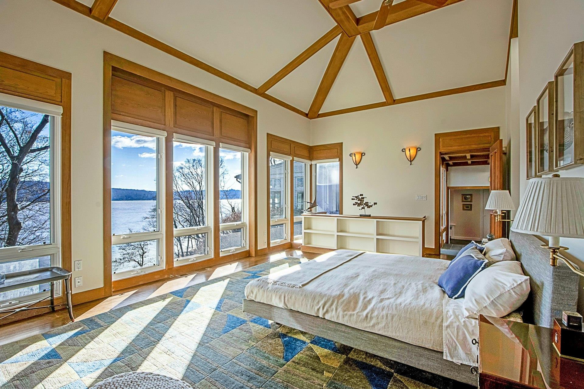 99 Corbett Lane, Palisades, NY 10964