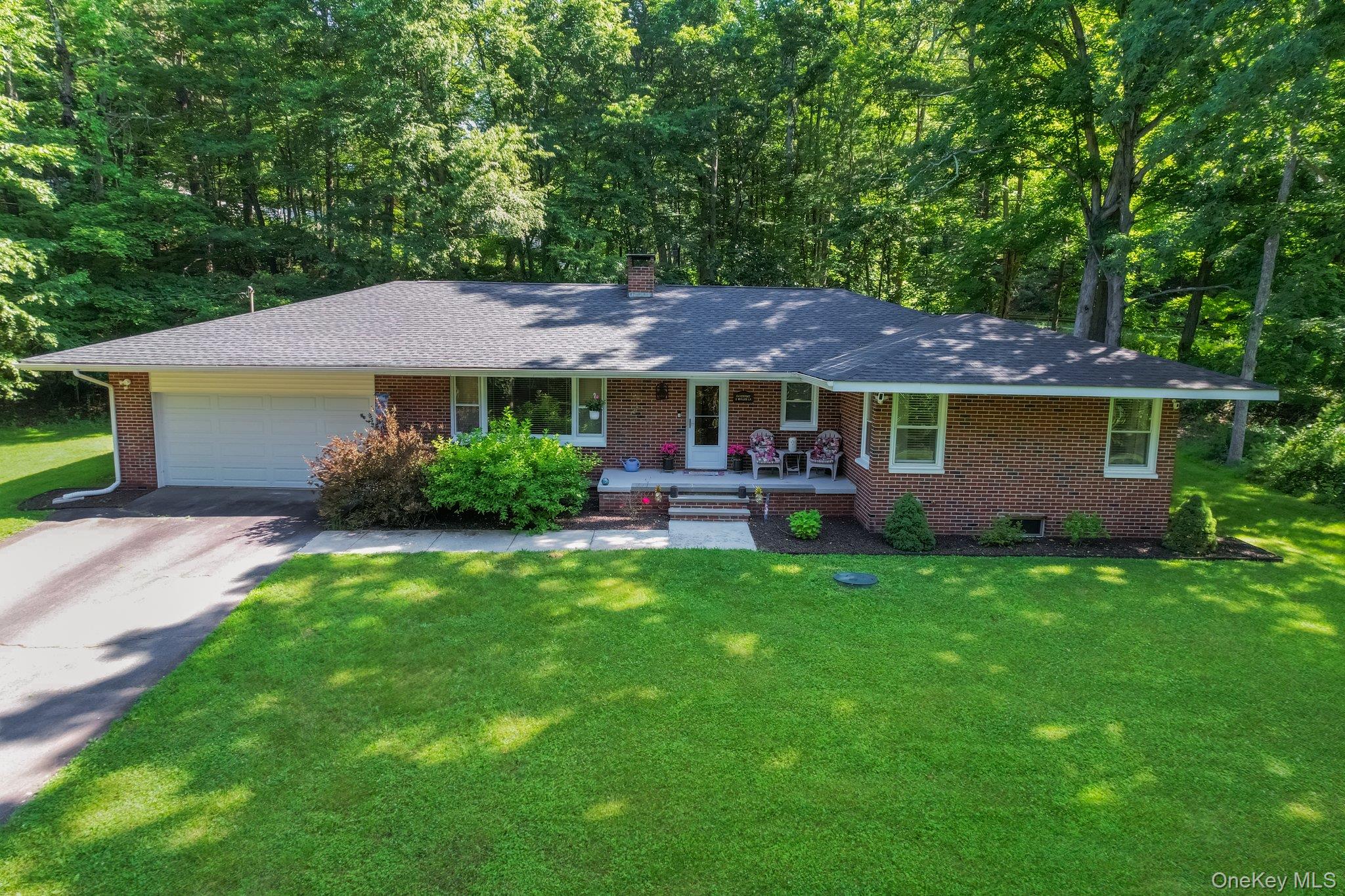 2 Muller Lane, Sparrowbush, NY 12780