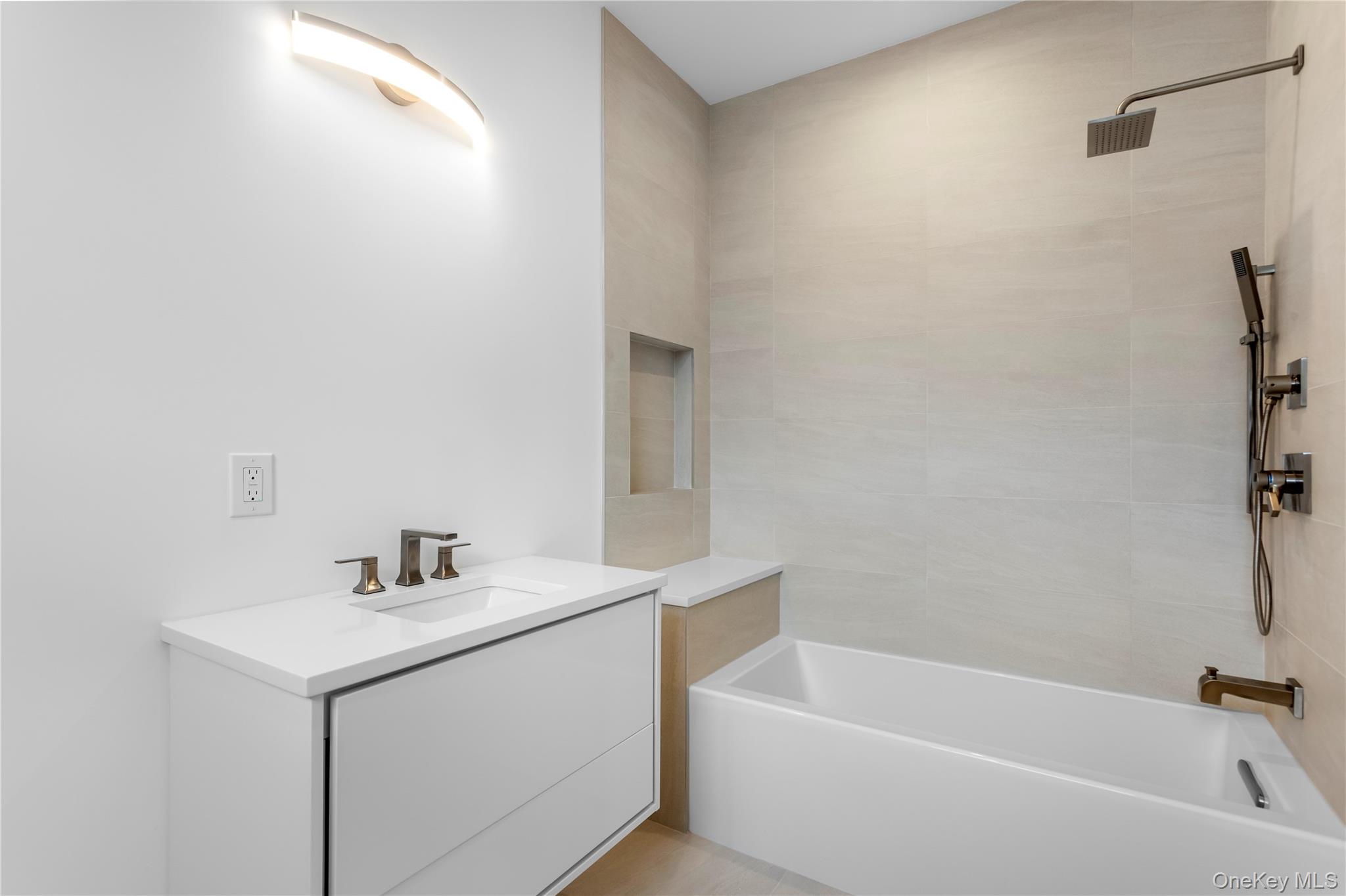 600 Glenn Road, Southold, NY 11971