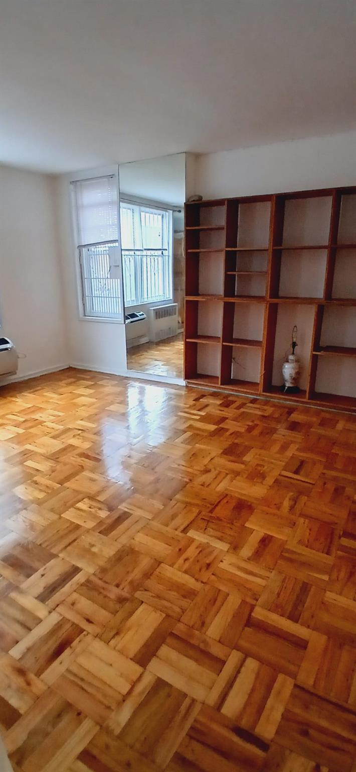 50-15 39 Street # 1G, Sunnyside, NY 11104
