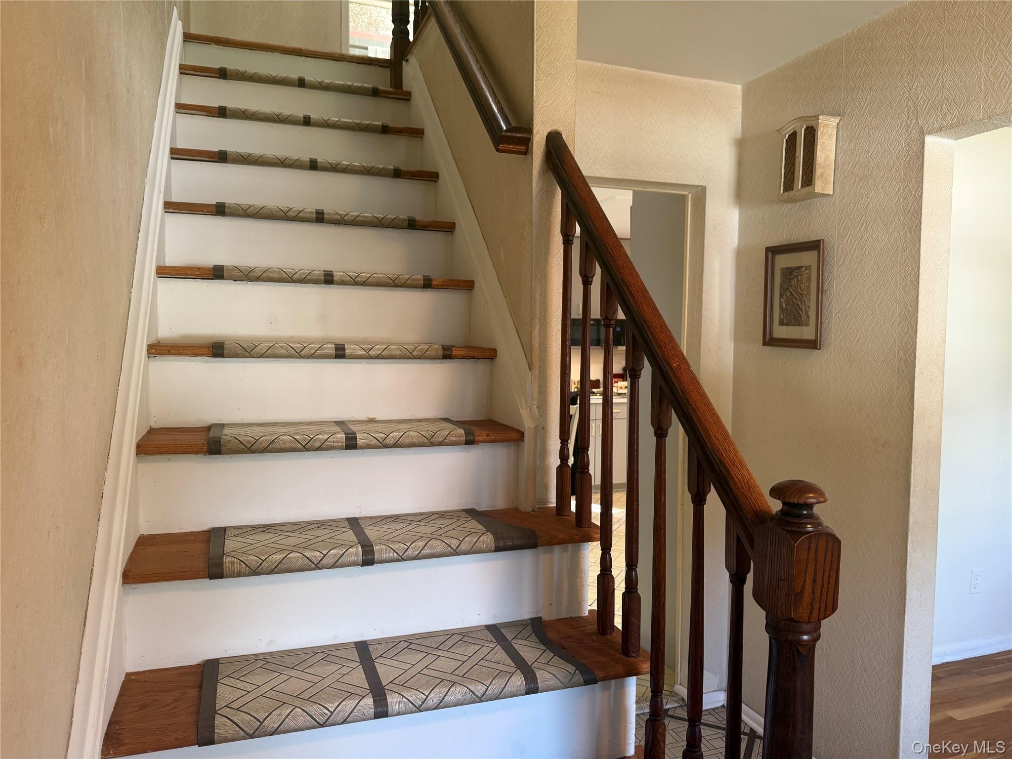 383 Clinton Avenue, Cedarhurst, NY 11516