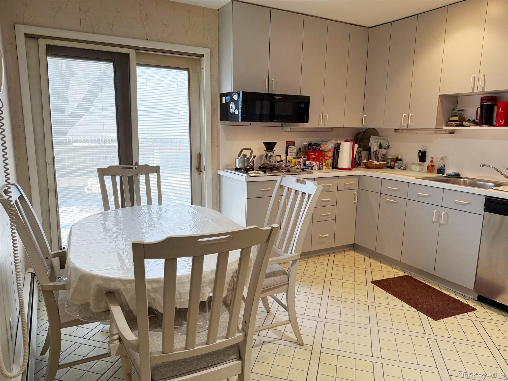 383 Clinton Avenue, Cedarhurst, NY 11516