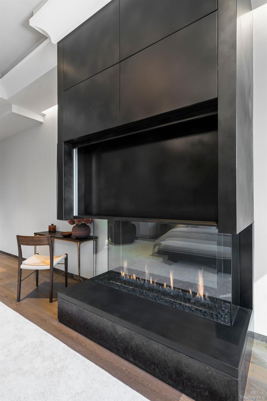 730 5th Avenue # 17B, New York (Manhattan), NY 10019