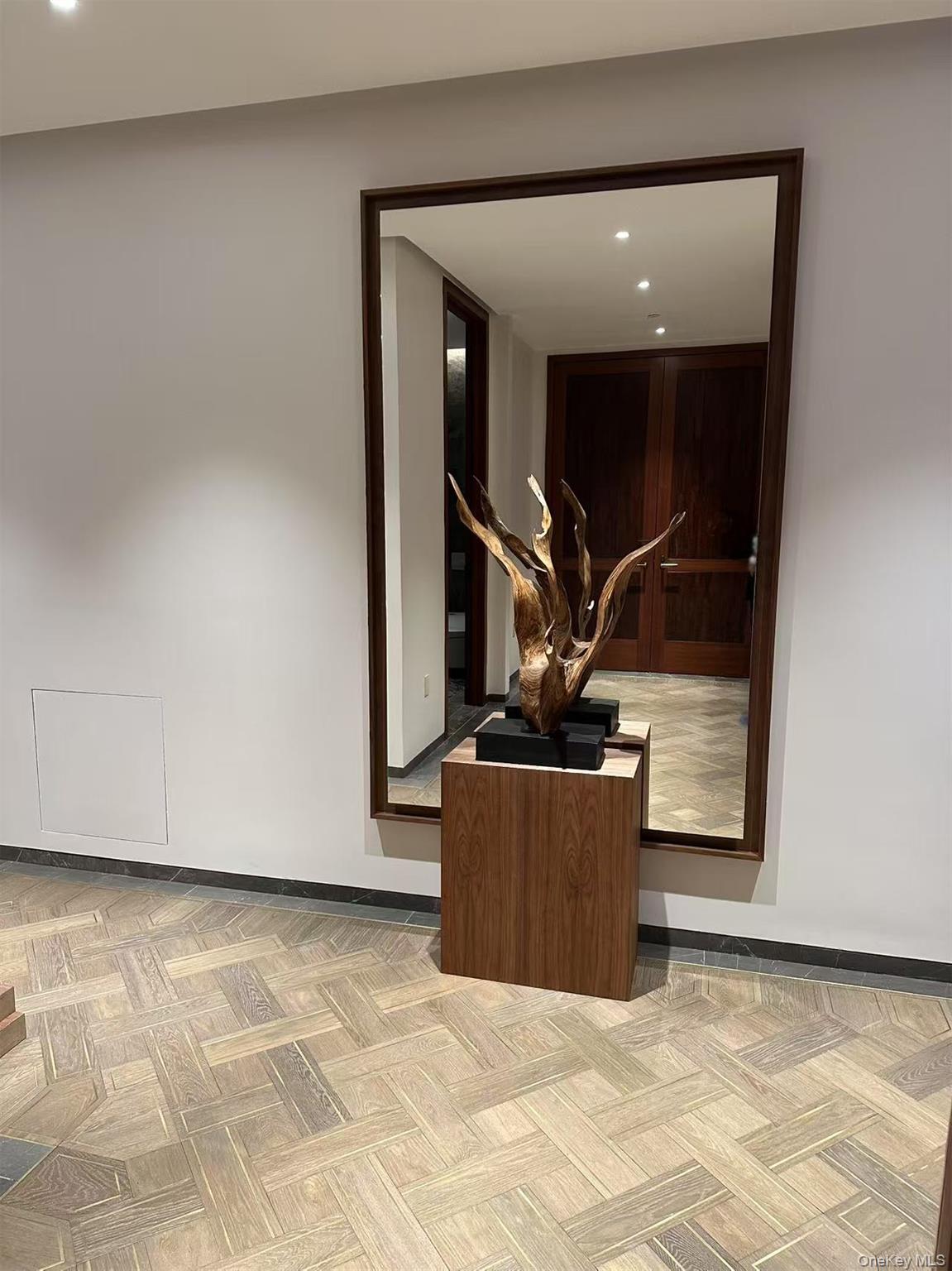 730 5th Avenue # 17B, New York (Manhattan), NY 10019