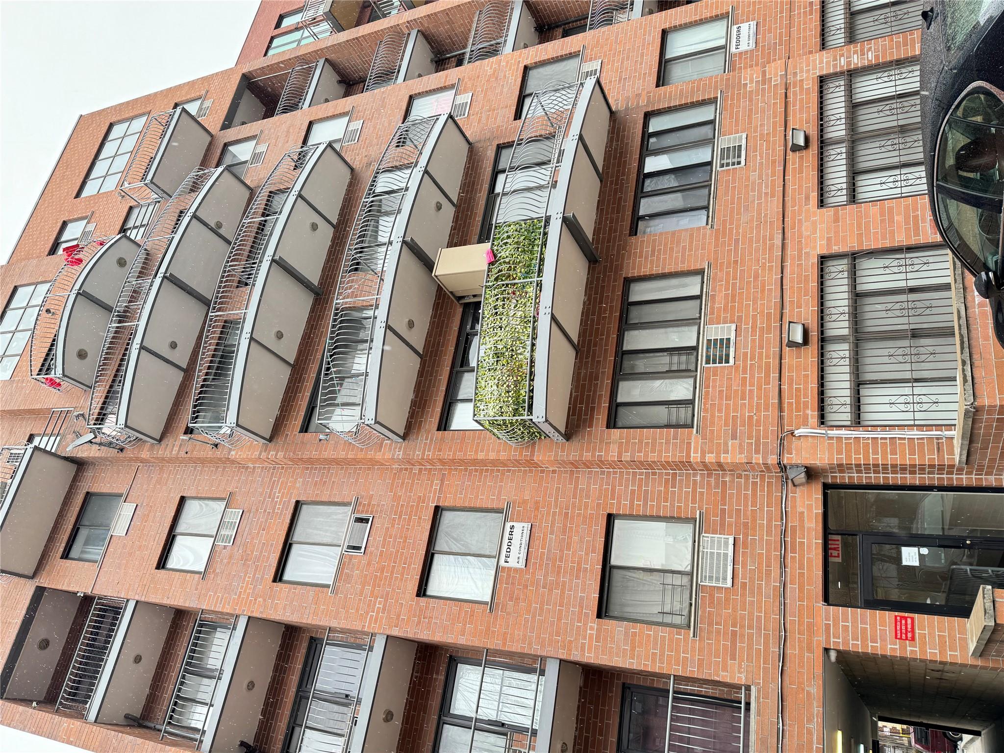 144-48 Roosevelt Avenue # 2C, Flushing, NY 11354