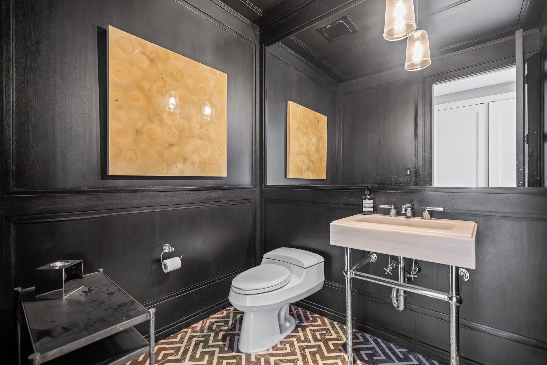 212 W 18th Street # PH2, New York (Manhattan), NY 10011