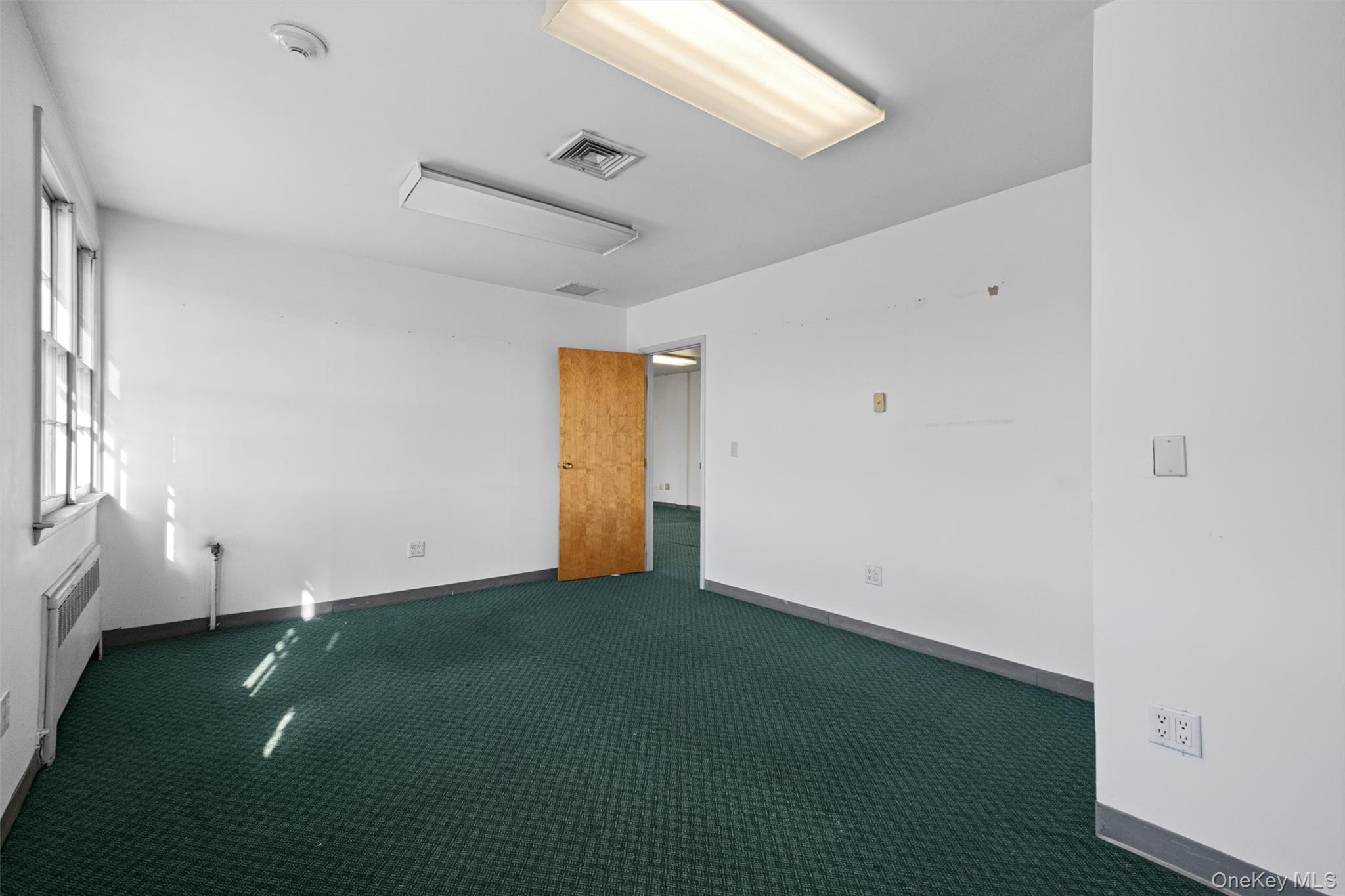 34 Gleneida Avenue, Carmel, NY 10512