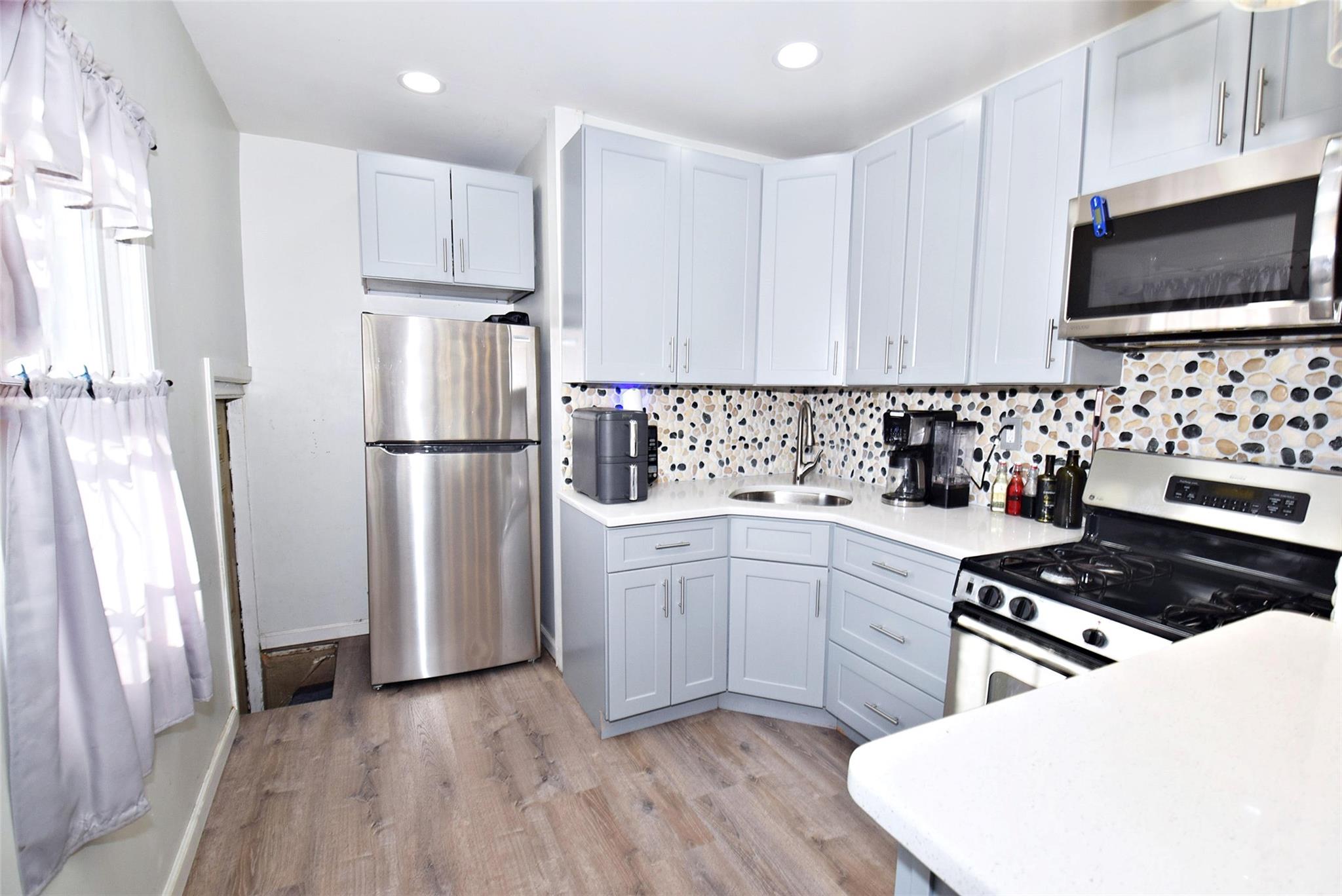 93-28 74th Place, Woodhaven, NY 11421