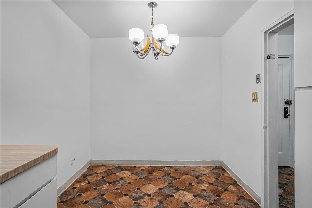 144-55 Melbourne Ave # 2F, Flushing, NY 11367