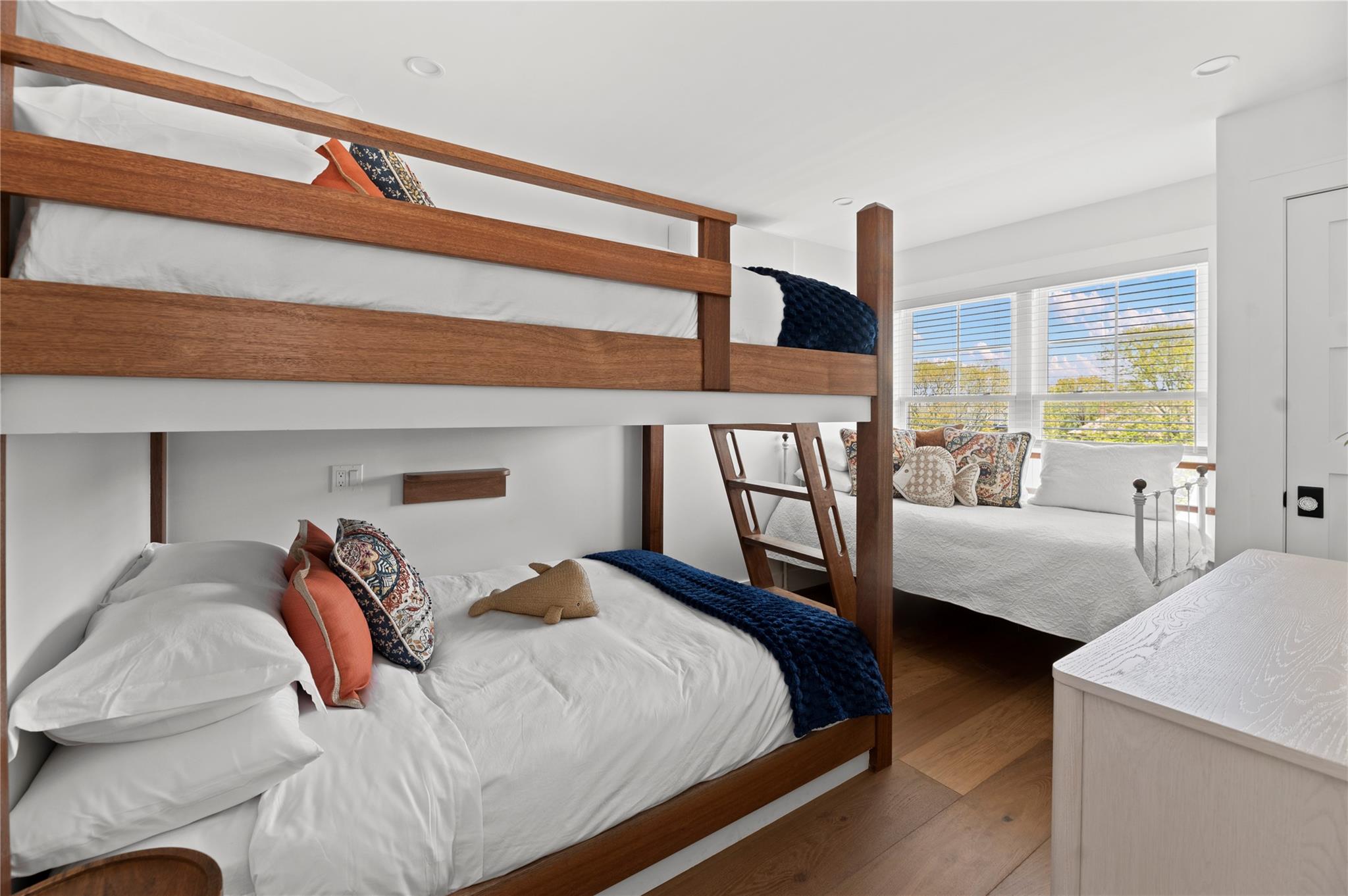 274 Cottage Walk, Ocean Beach, NY 11770