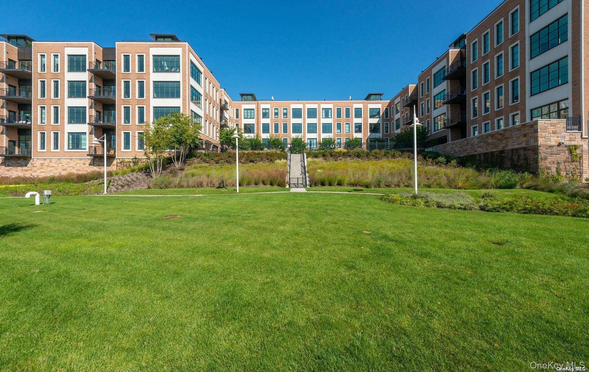 100 Garvies Point Road # 1014, Glen Cove, NY 11542