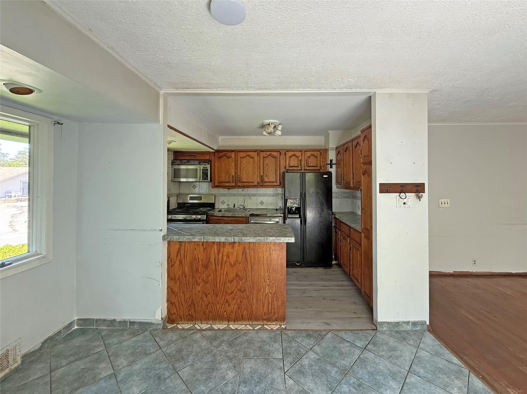 33 Birch Court, Riverhead, NY 11901