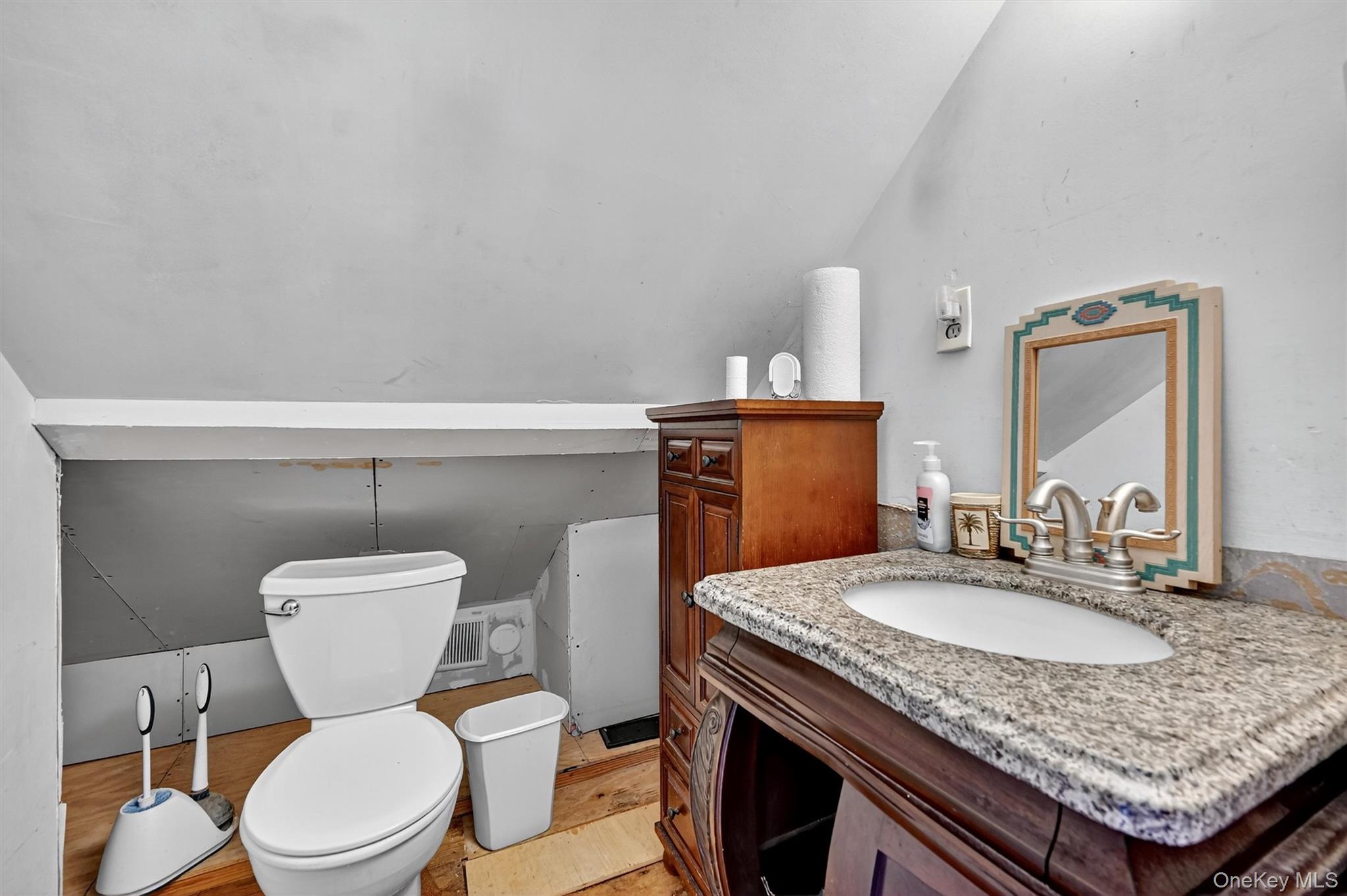 22 Fullerton Avenue, Newburgh, NY 12550