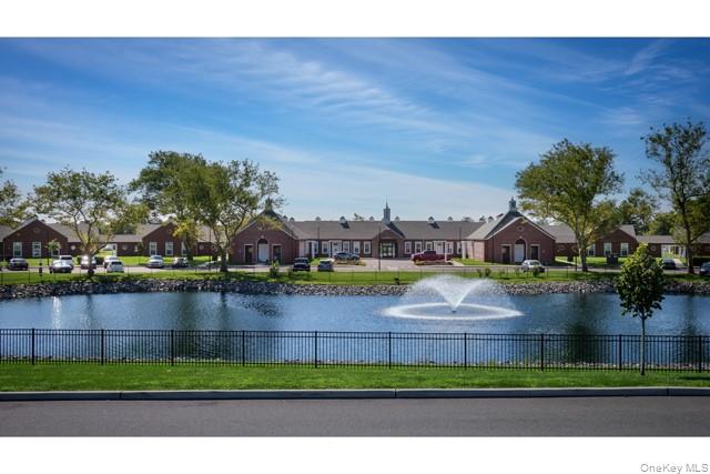 75 Circle Drive # 93-102, Central Islip, NY 11722