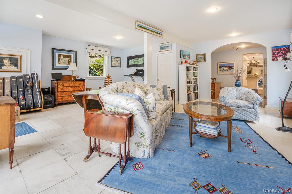 16 Fox Hollow Lane, Garrison, NY 10524