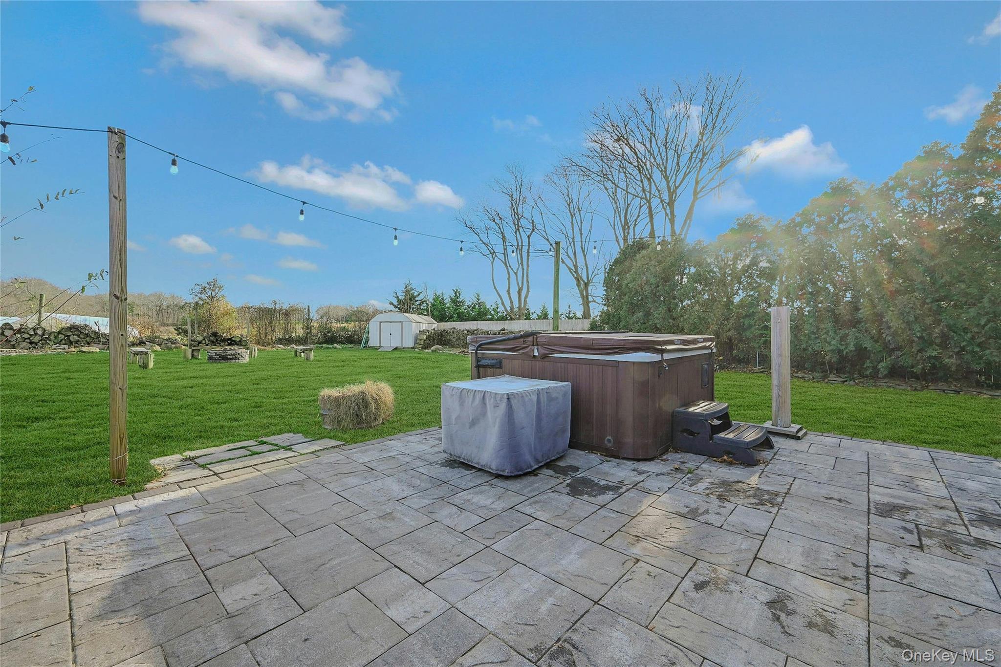 1727 Main Road, Jamesport, NY 11947