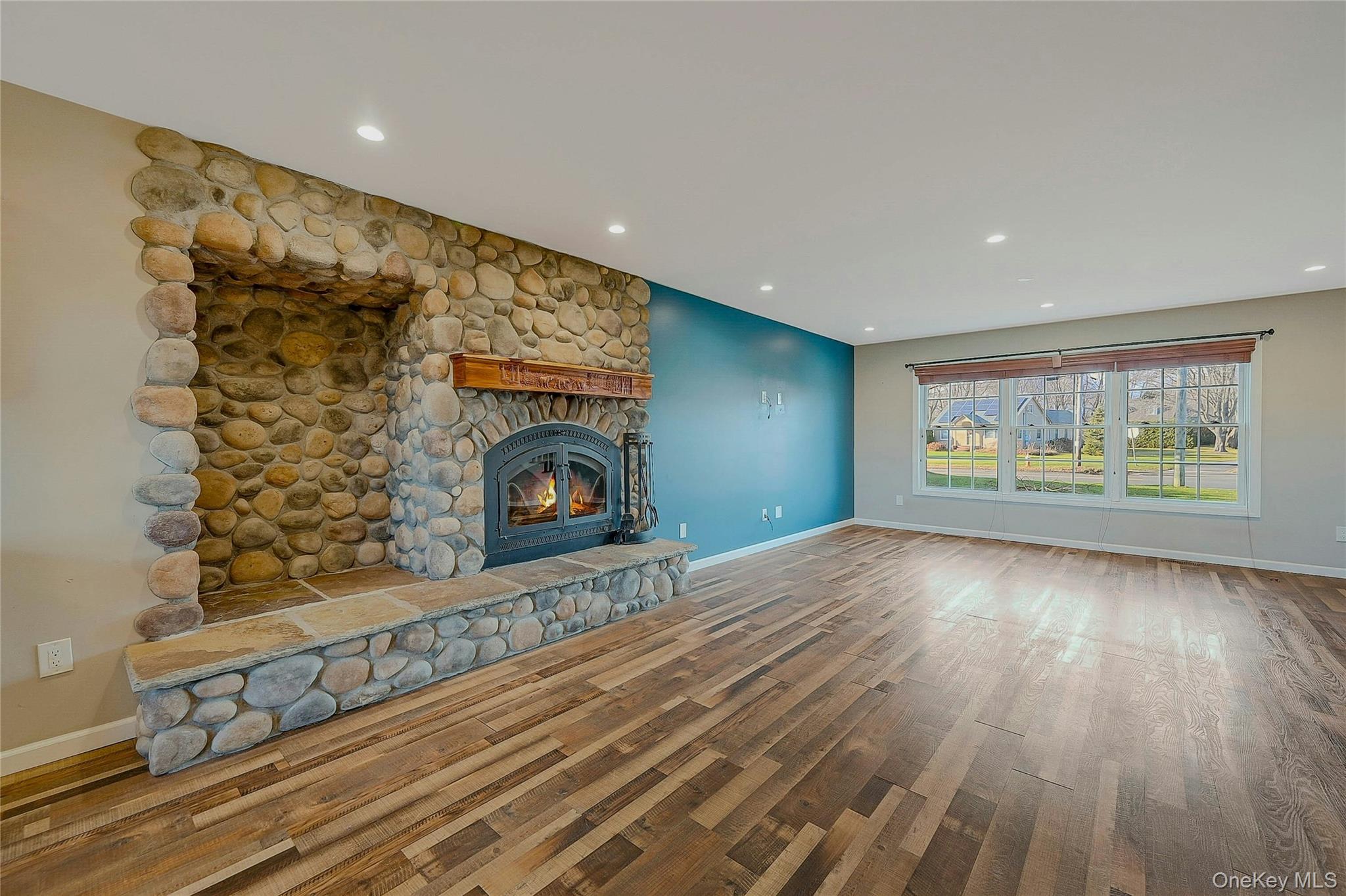 1727 Main Road, Jamesport, NY 11947