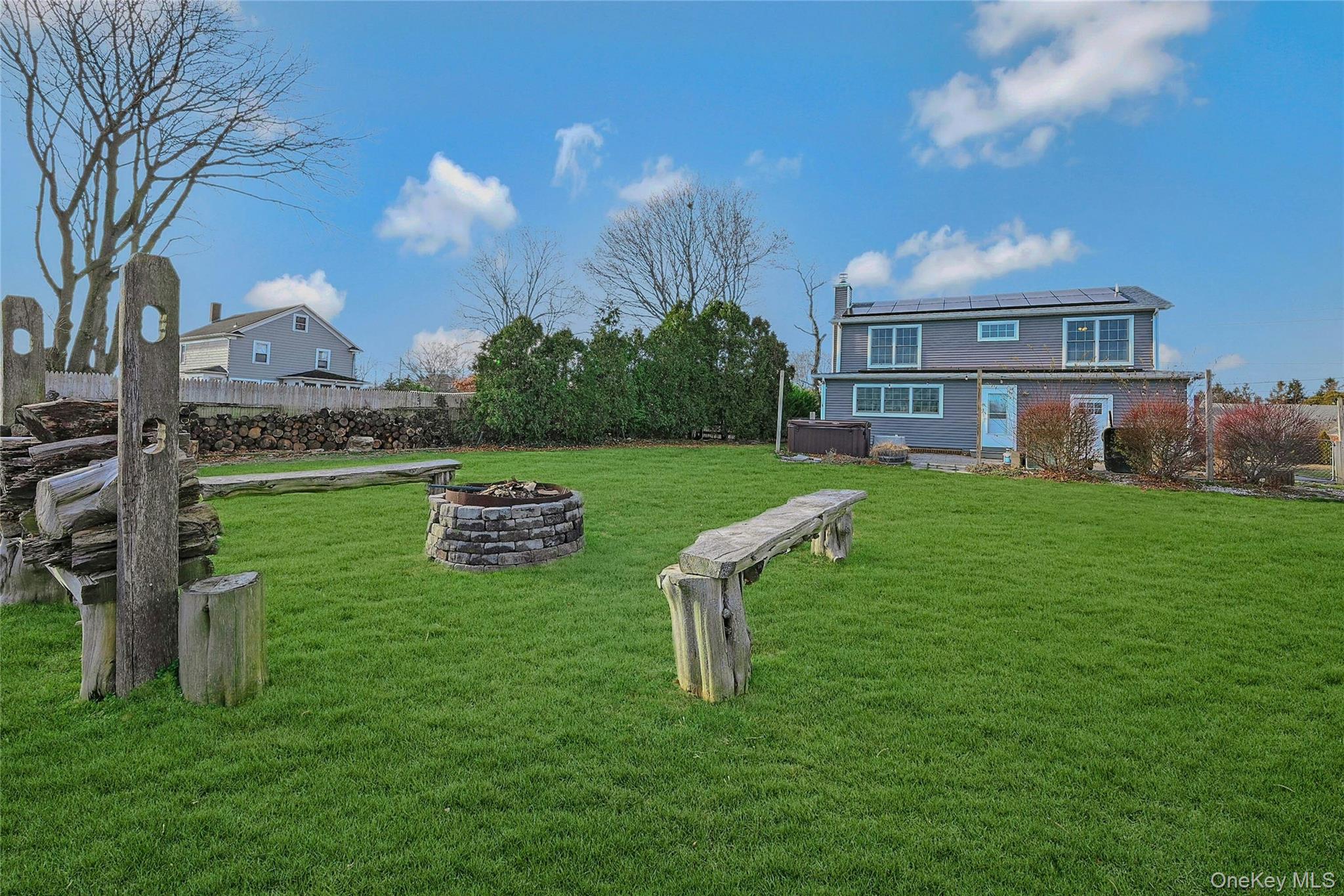 1727 Main Road, Jamesport, NY 11947