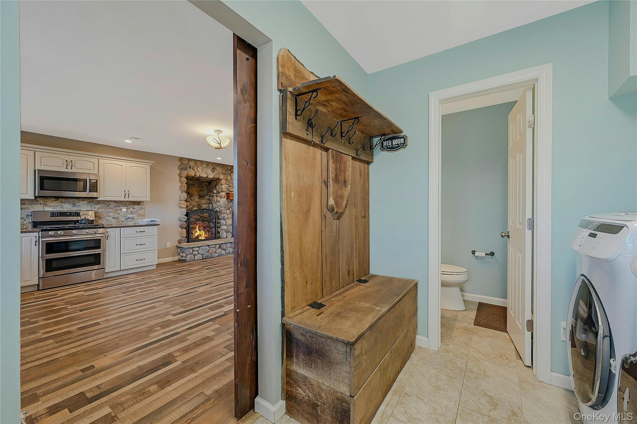 1727 Main Road, Jamesport, NY 11947