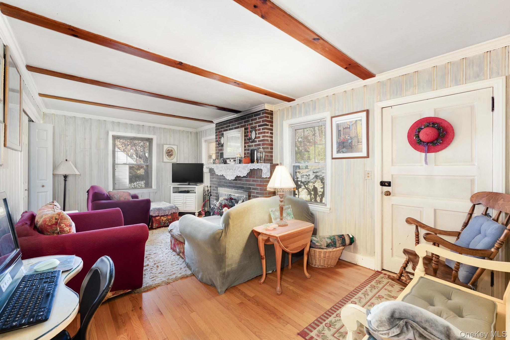 23 Grandview Drive, Mahopac, NY 10541