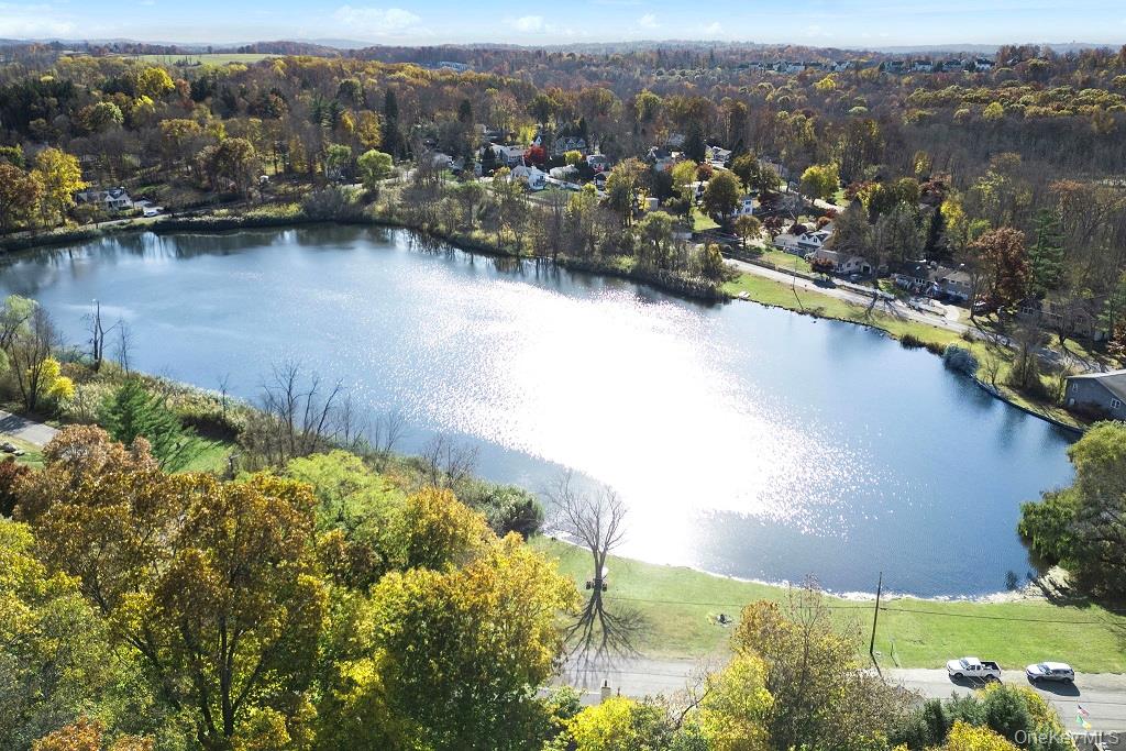 23 Grandview Drive, Mahopac, NY 10541