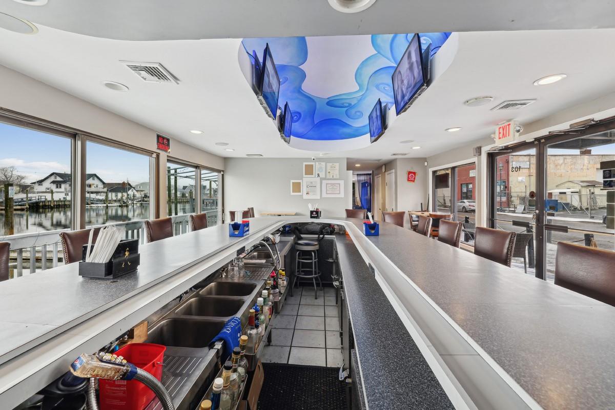 103 Woodcleft Ave, Freeport, NY 11520