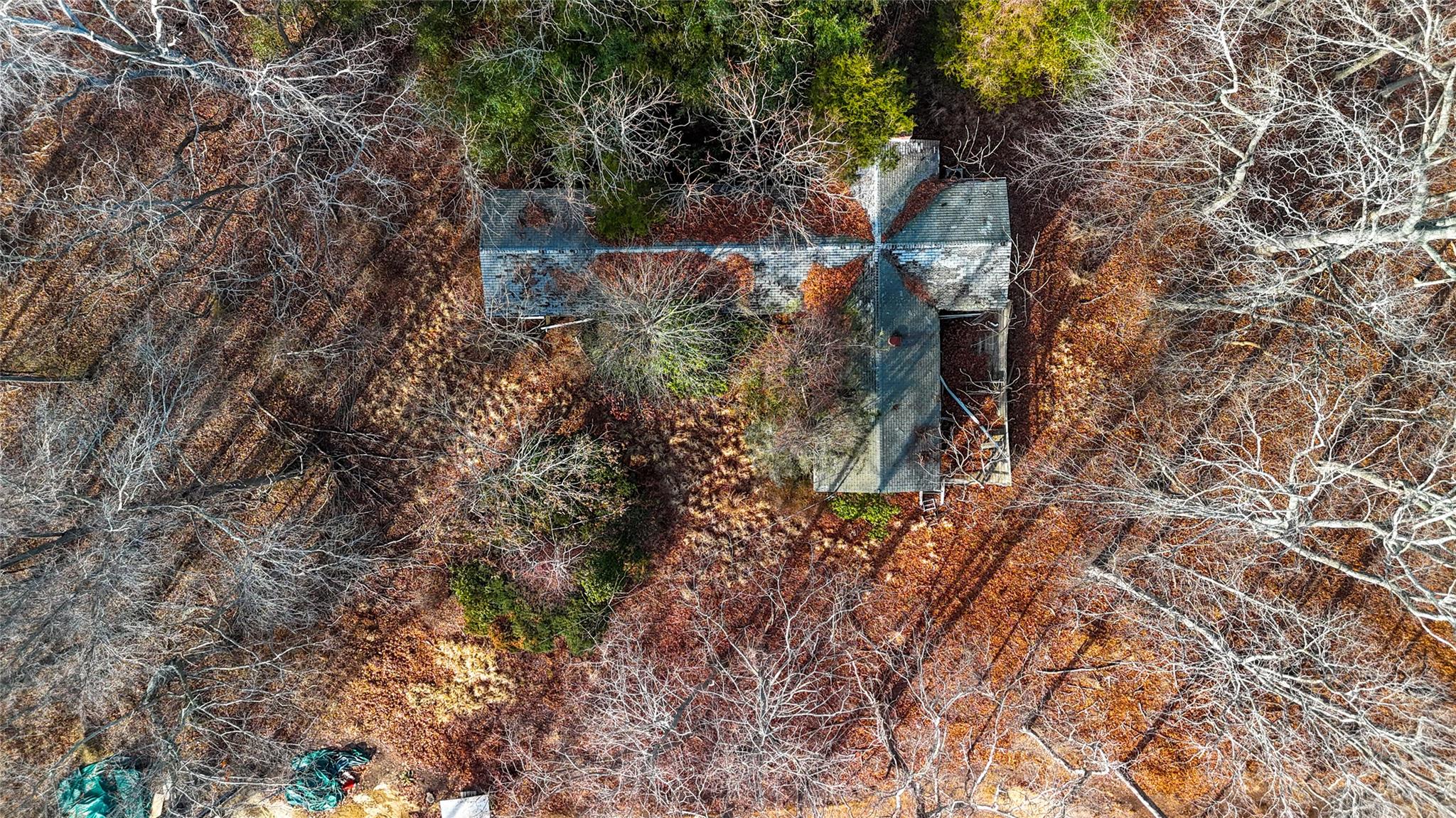 2885 Deerfield Road, Sag Harbor, NY 11963