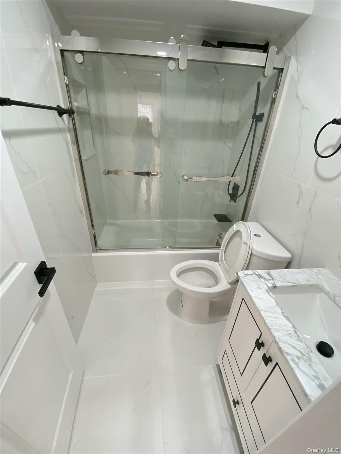 144-23 Barclay Avenue # 6B, Flushing, NY 11355