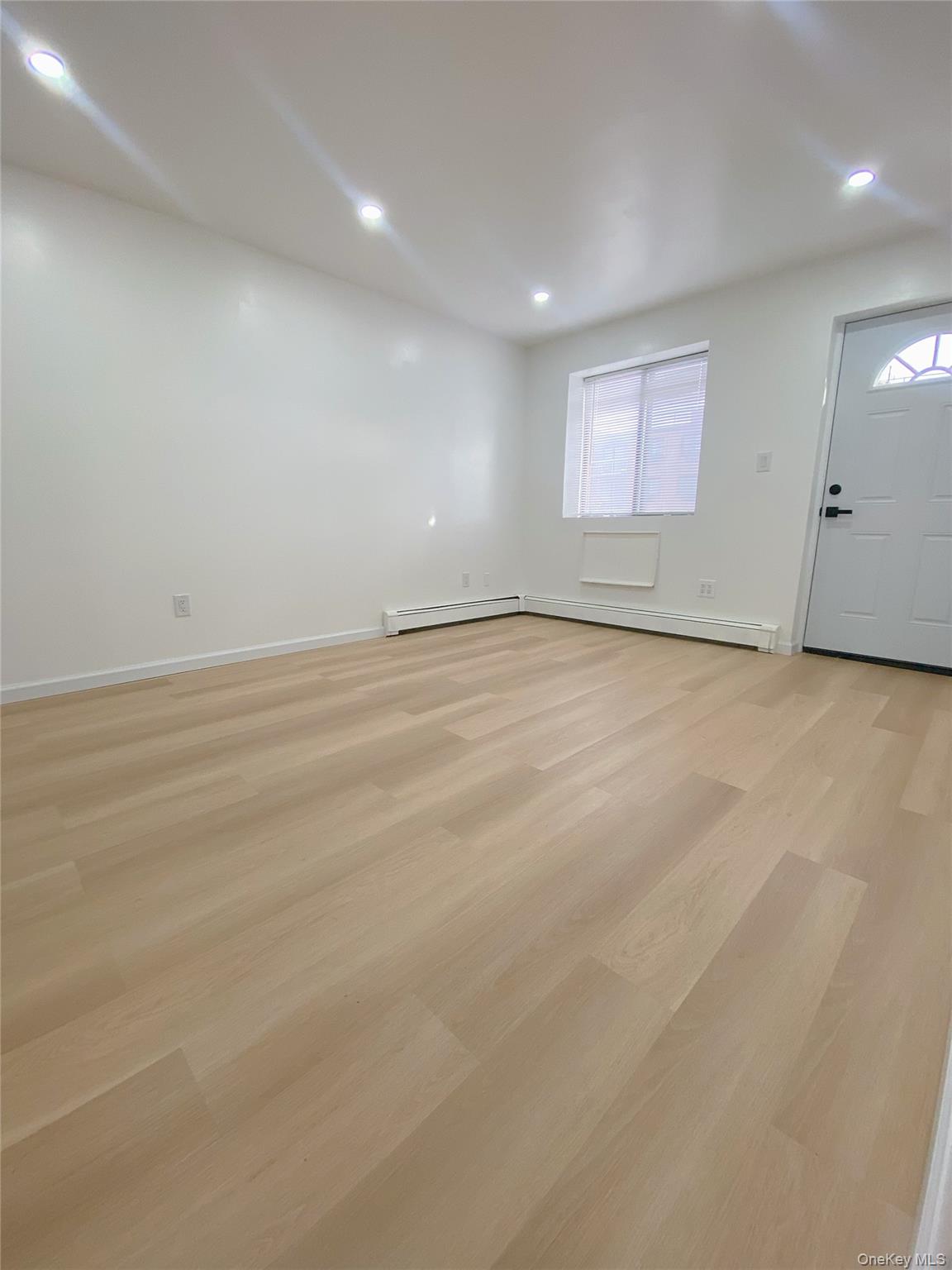 144-23 Barclay Avenue # 6B, Flushing, NY 11355