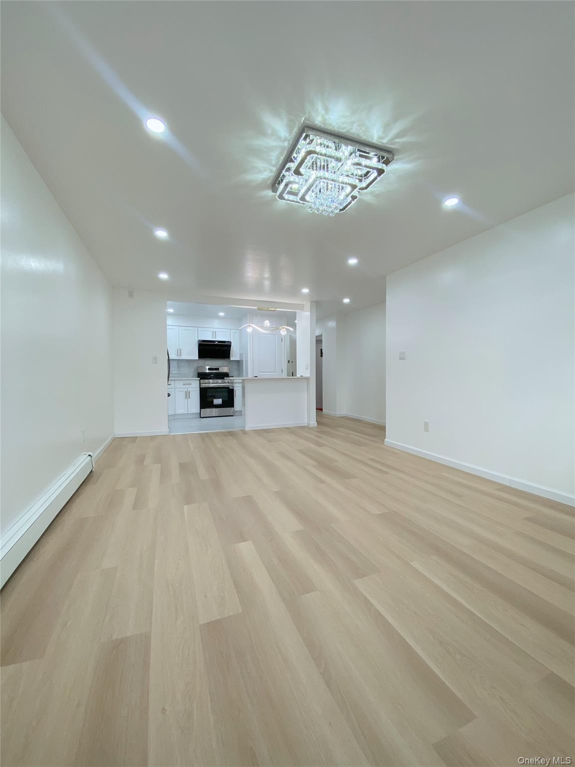 144-23 Barclay Avenue # 6B, Flushing, NY 11355