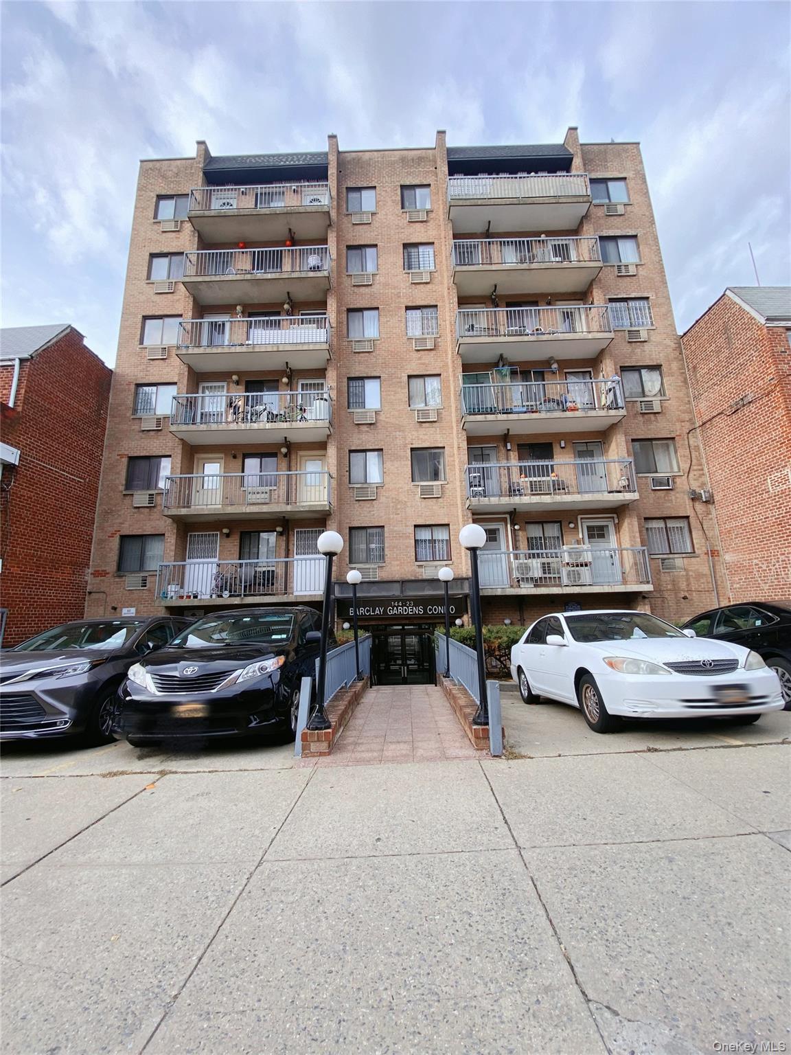 144-23 Barclay Avenue # 6B, Flushing, NY 11355