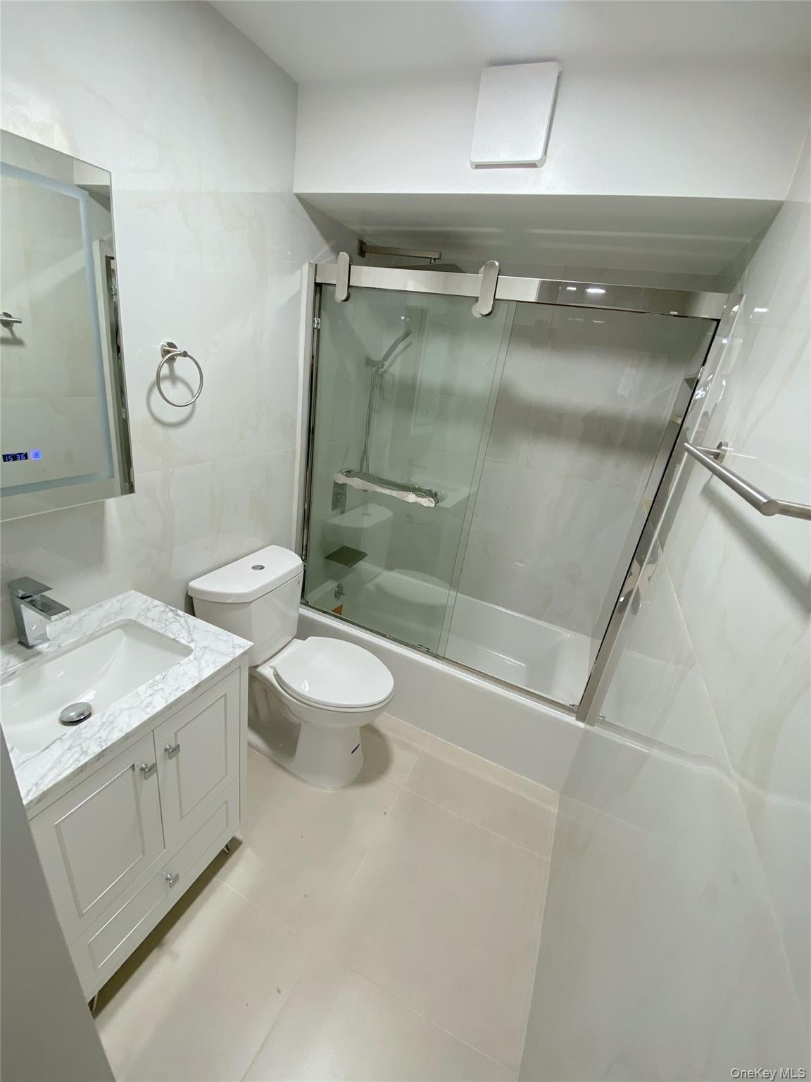 144-23 Barclay Avenue # 6B, Flushing, NY 11355