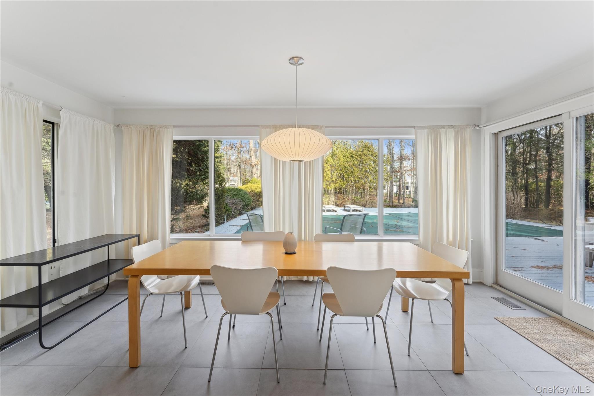 24 Quogue Riverhead Road, Quogue, NY 11959