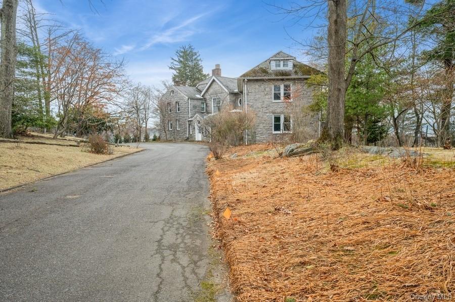 1 Heritage Hill Road, Irvington, NY 10533
