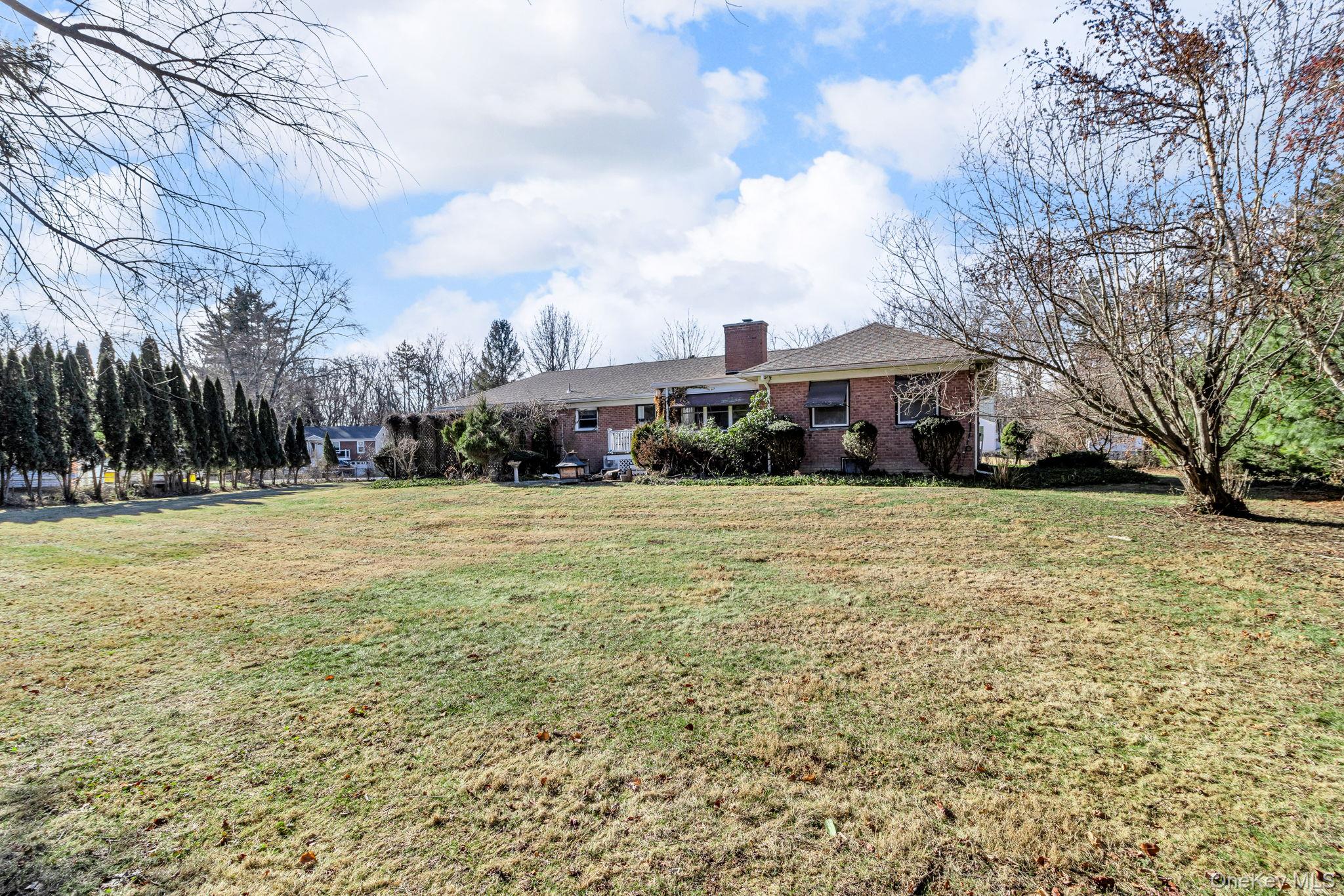 10 Memory Lane, Poughkeepsie, NY 12603