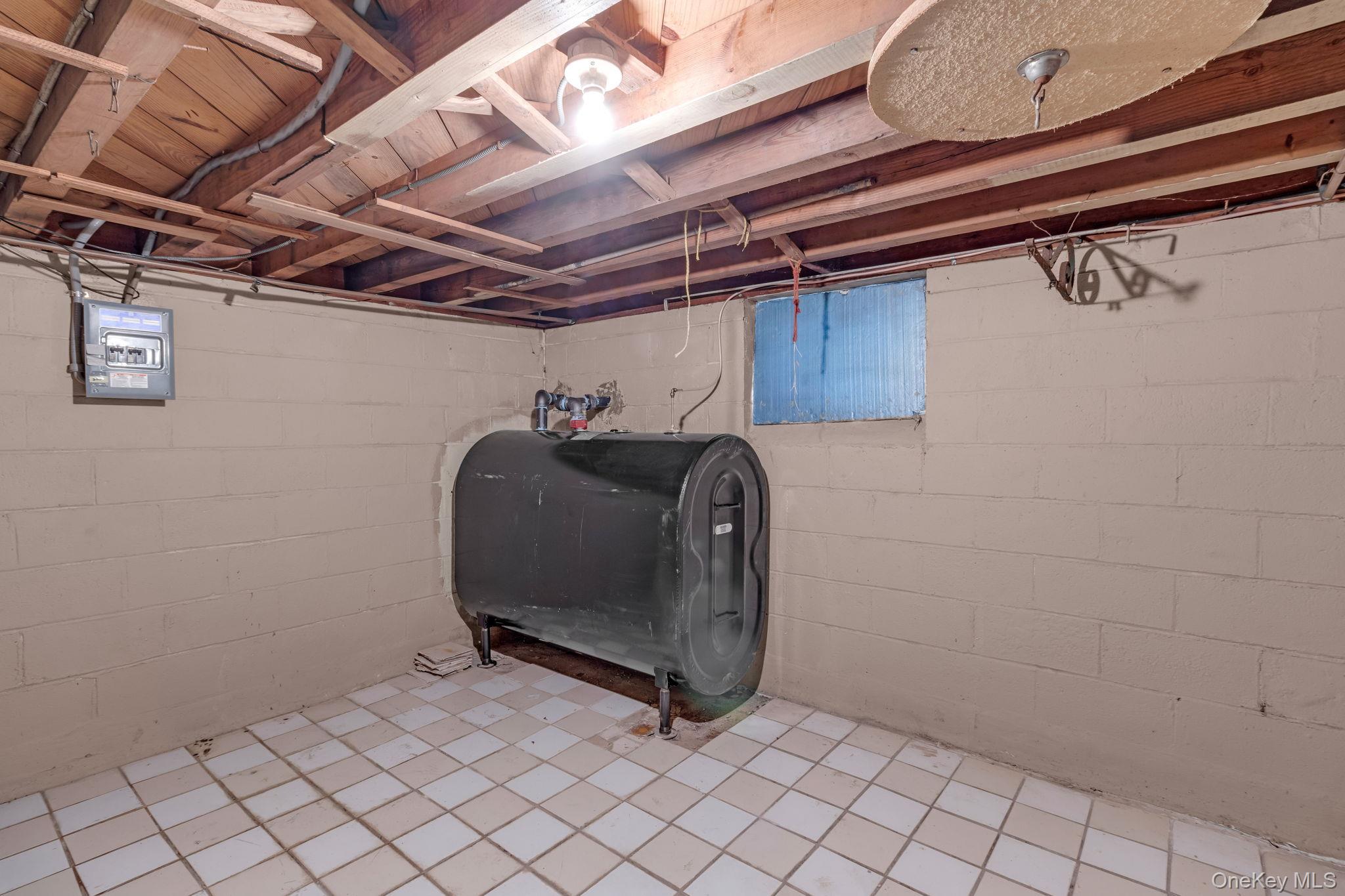 10 Memory Lane, Poughkeepsie, NY 12603