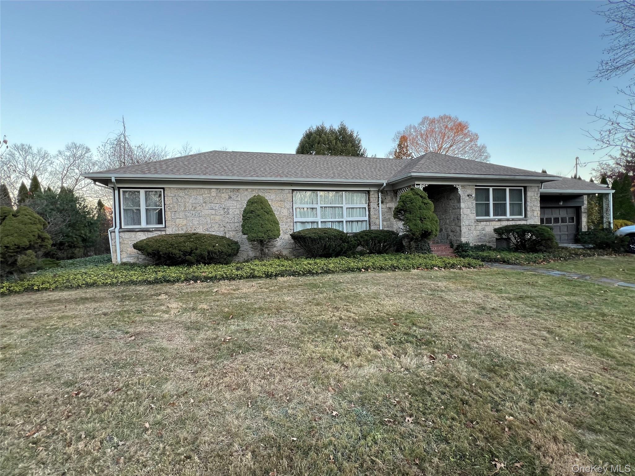 10 Memory Lane, Poughkeepsie, NY 12603